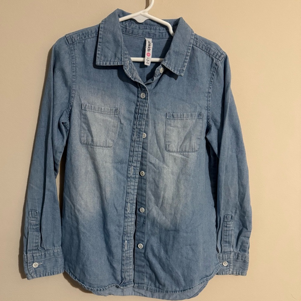 Fabkids Girls M (6/7) Long Sleeve Button Down Spring Denim Shirt with Pockets